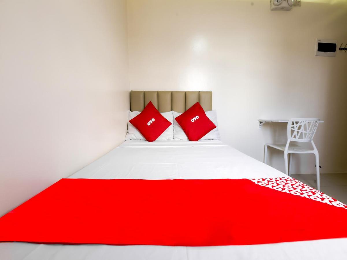 Oyo 783 Freemont Place Paranaque City Εξωτερικό φωτογραφία