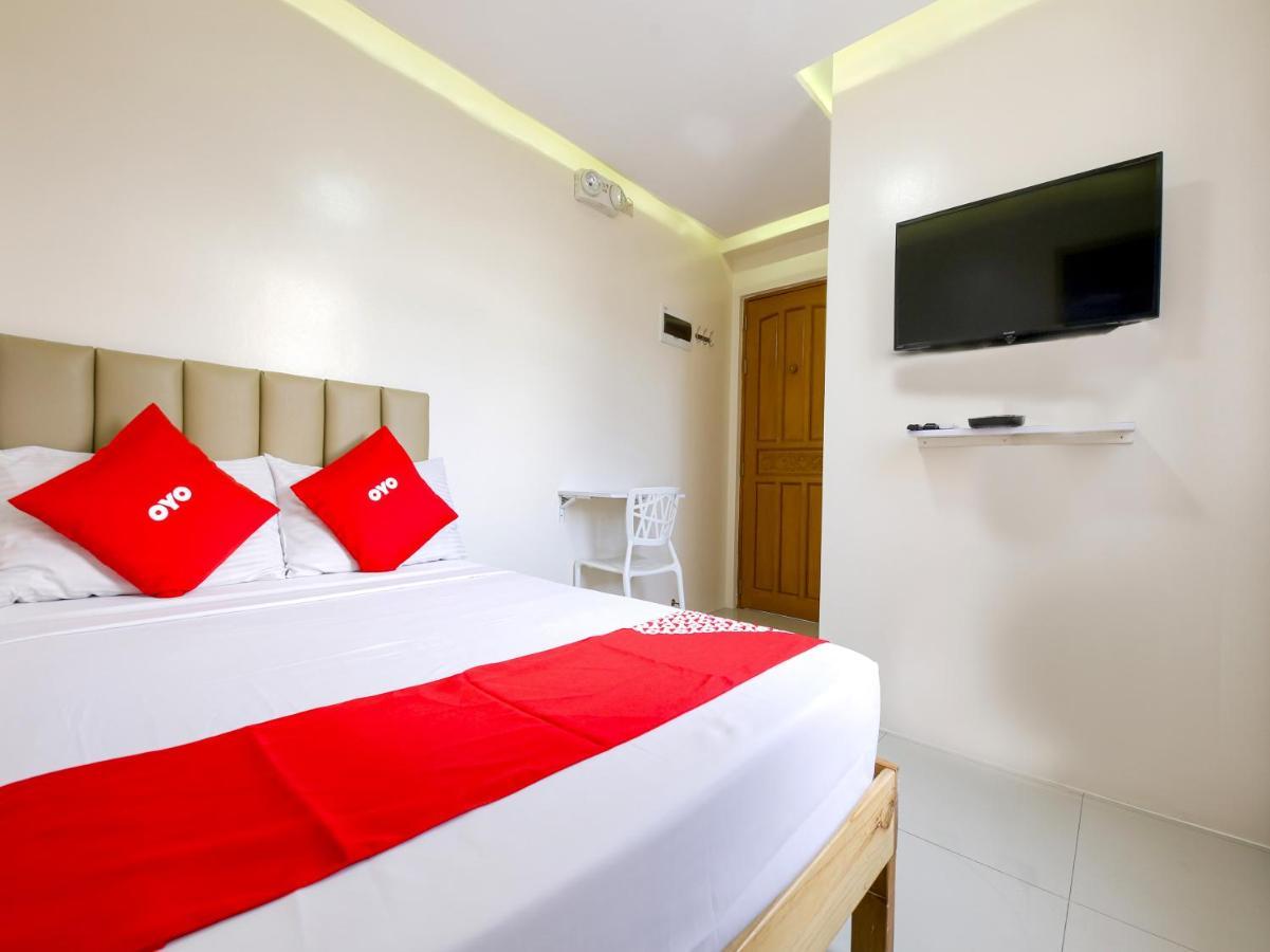 Oyo 783 Freemont Place Paranaque City Εξωτερικό φωτογραφία