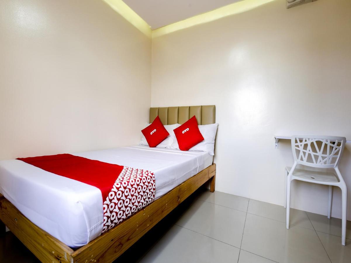 Oyo 783 Freemont Place Paranaque City Εξωτερικό φωτογραφία